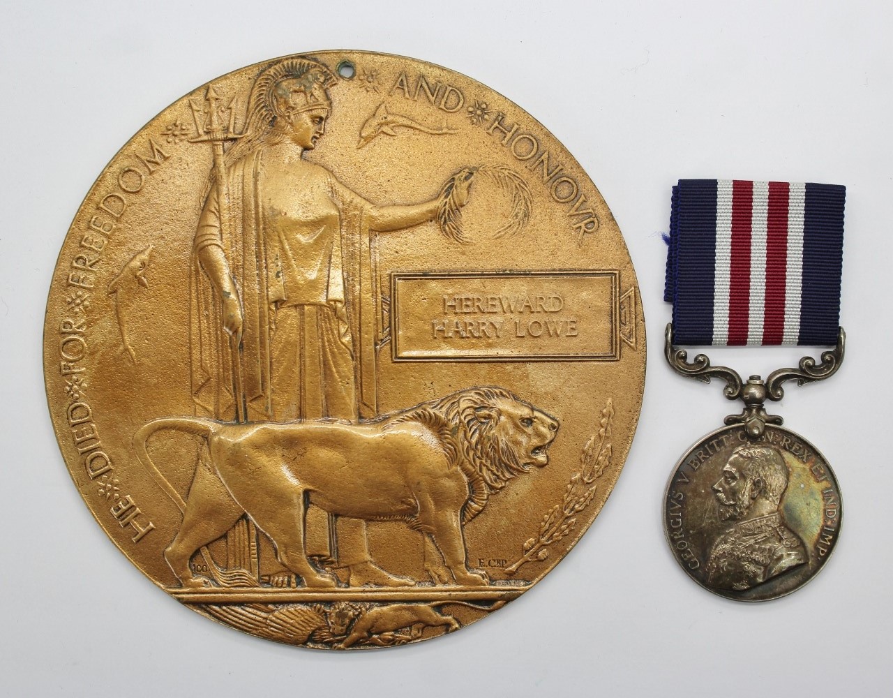 WW1 Military Medal and Memorial Plaque (Death Penny) - Dvr. H.H. Lowe, Royal Artillery - K.I.A.