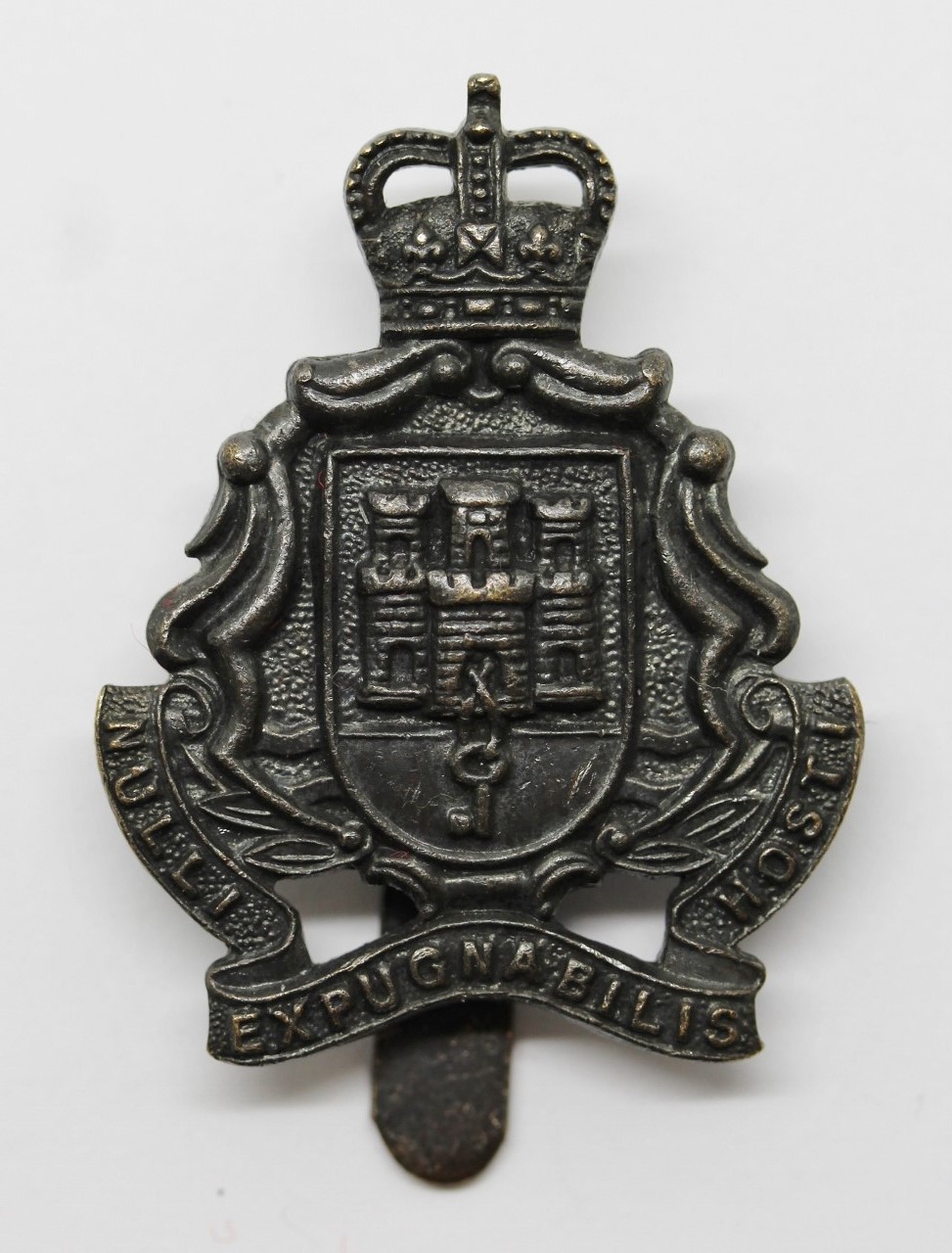 Gibraltar Regiment Officer's Service Dress Cap Badge - Queen's Crown