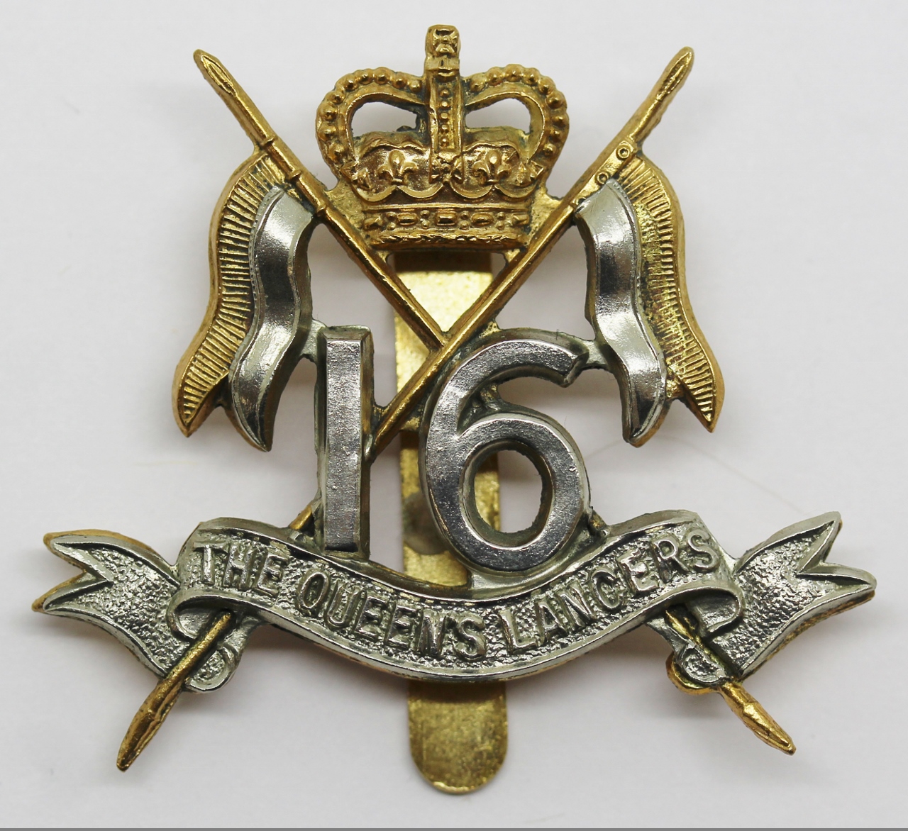 16th/5th Queen's Lancers Cap Badge - Queen's Crown