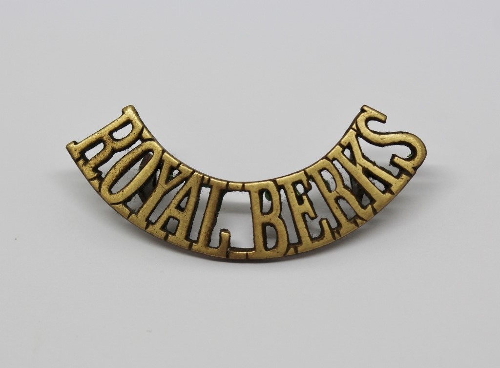 Royal Berkshire Regiment (ROYAL BERKS) Shoulder Title