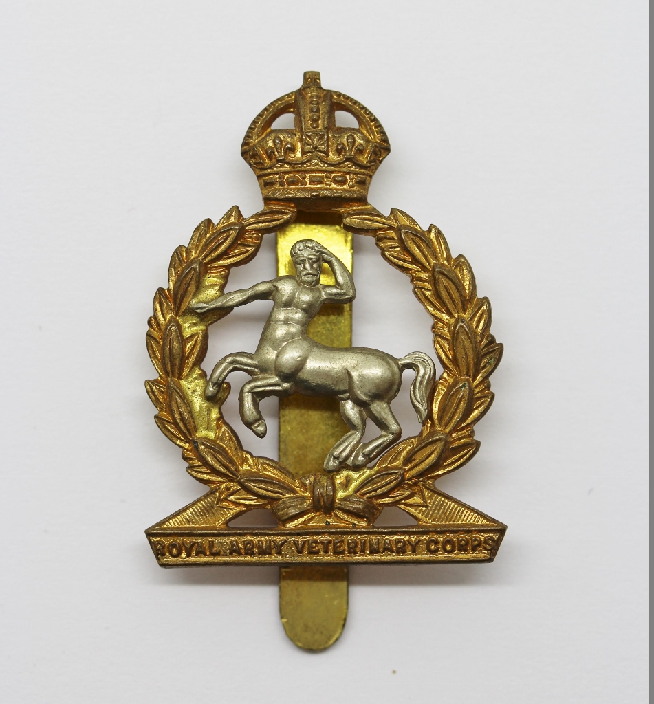 Royal Army Veterinary Corps (R.A.V.C.) Cap Badge - King's Crown (2nd Pattern)