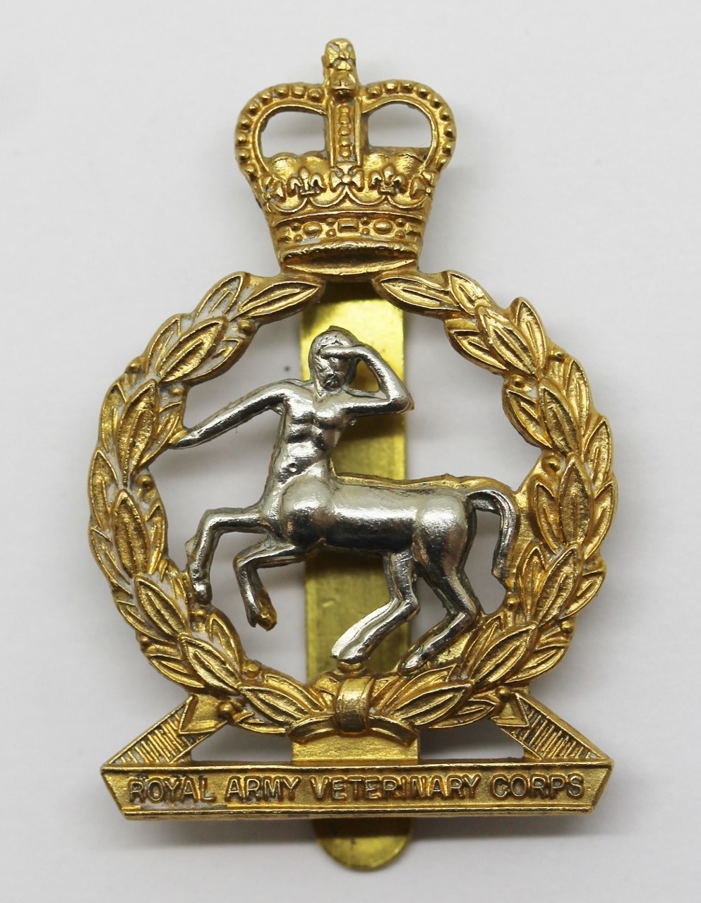 Royal Army Veterinary Corps (R.A.V.C.) Cap Badge - Queen's Crown