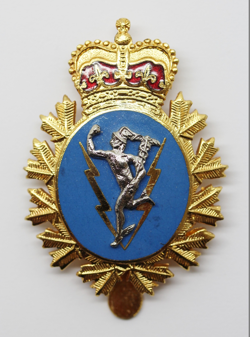 Canadian Forces Communications & Electronics Branch Cap Badge