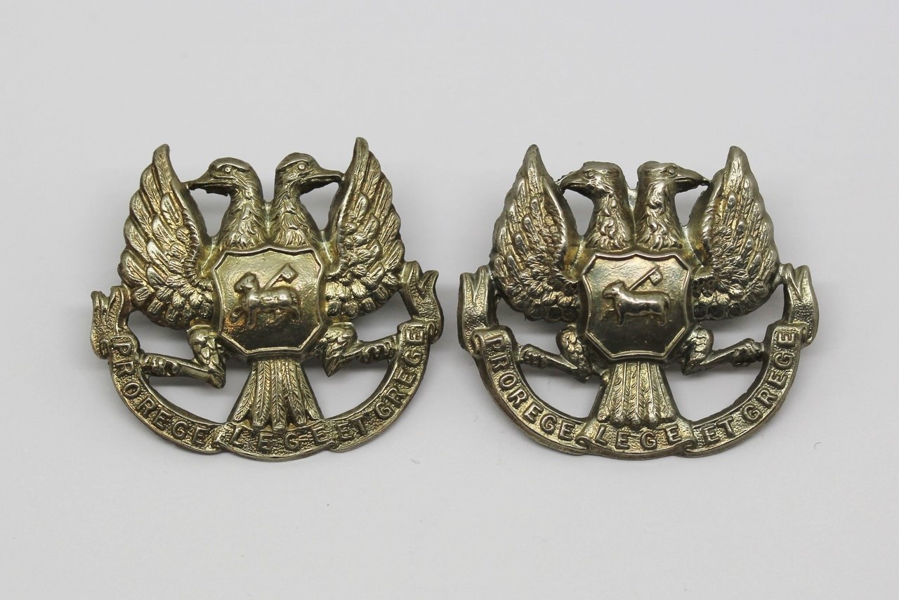 Pair of 4th (Perthshire) Volunteer Bn. Black Watch (Royal HIghlanders) Collar Badges