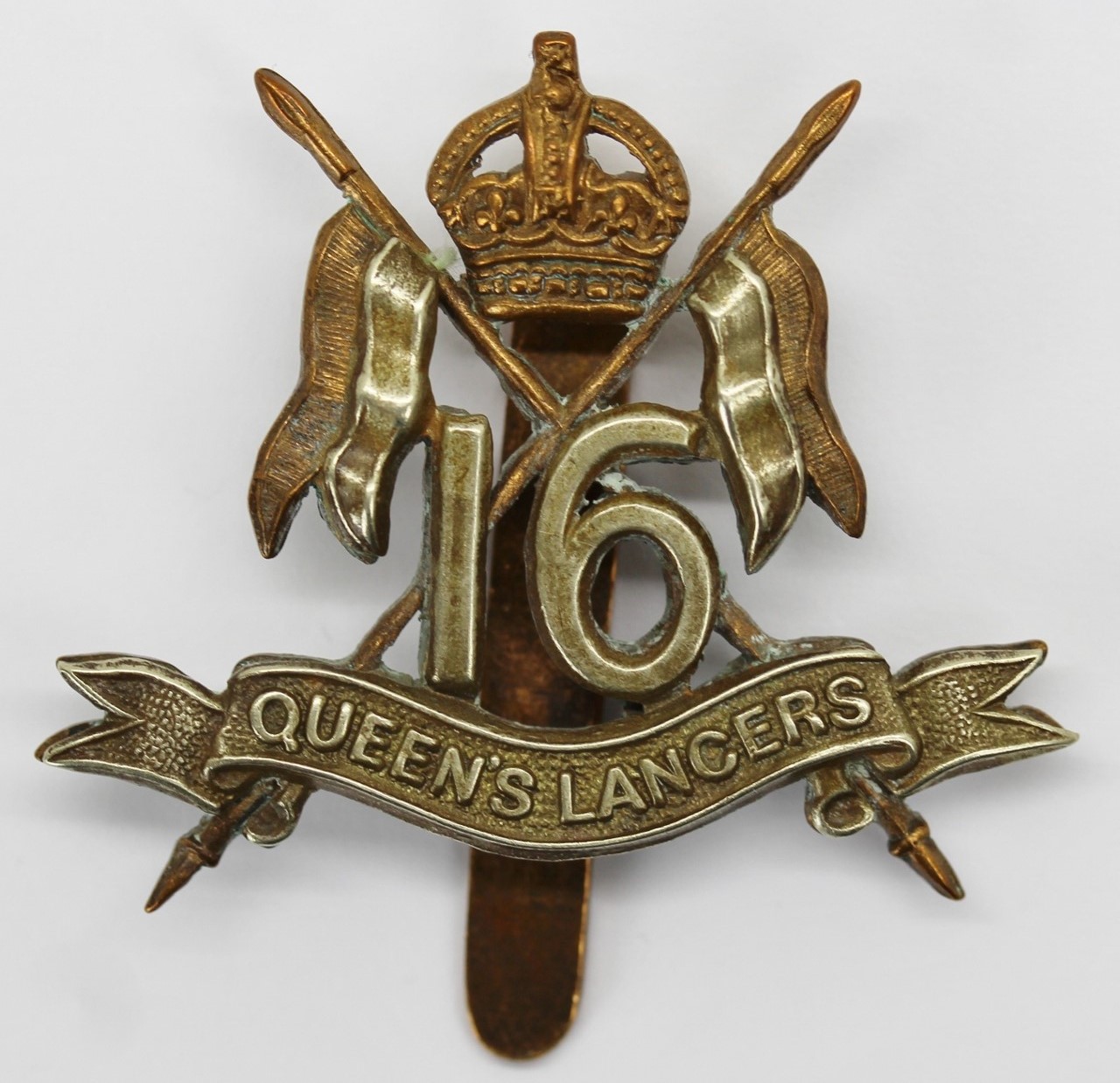 Scarce Edwardian 16th Queen's Lancers Cap Badge - King's Crown (no 'The' in scroll). (c.1902-1905)