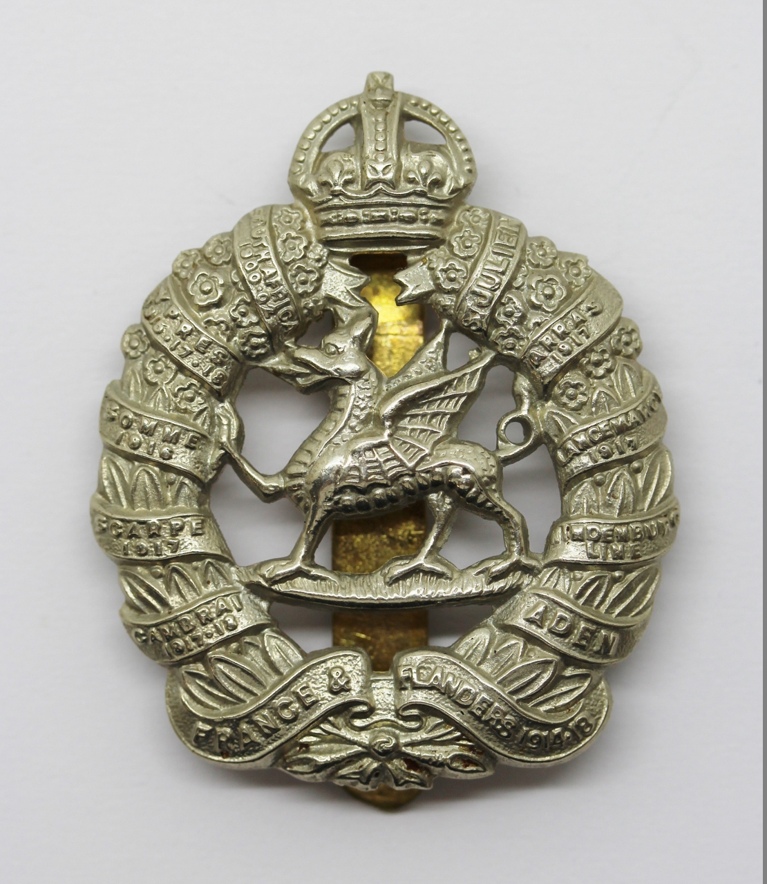 1st Bn. Monmouthshire Regiment Cap Badge - King's Crown