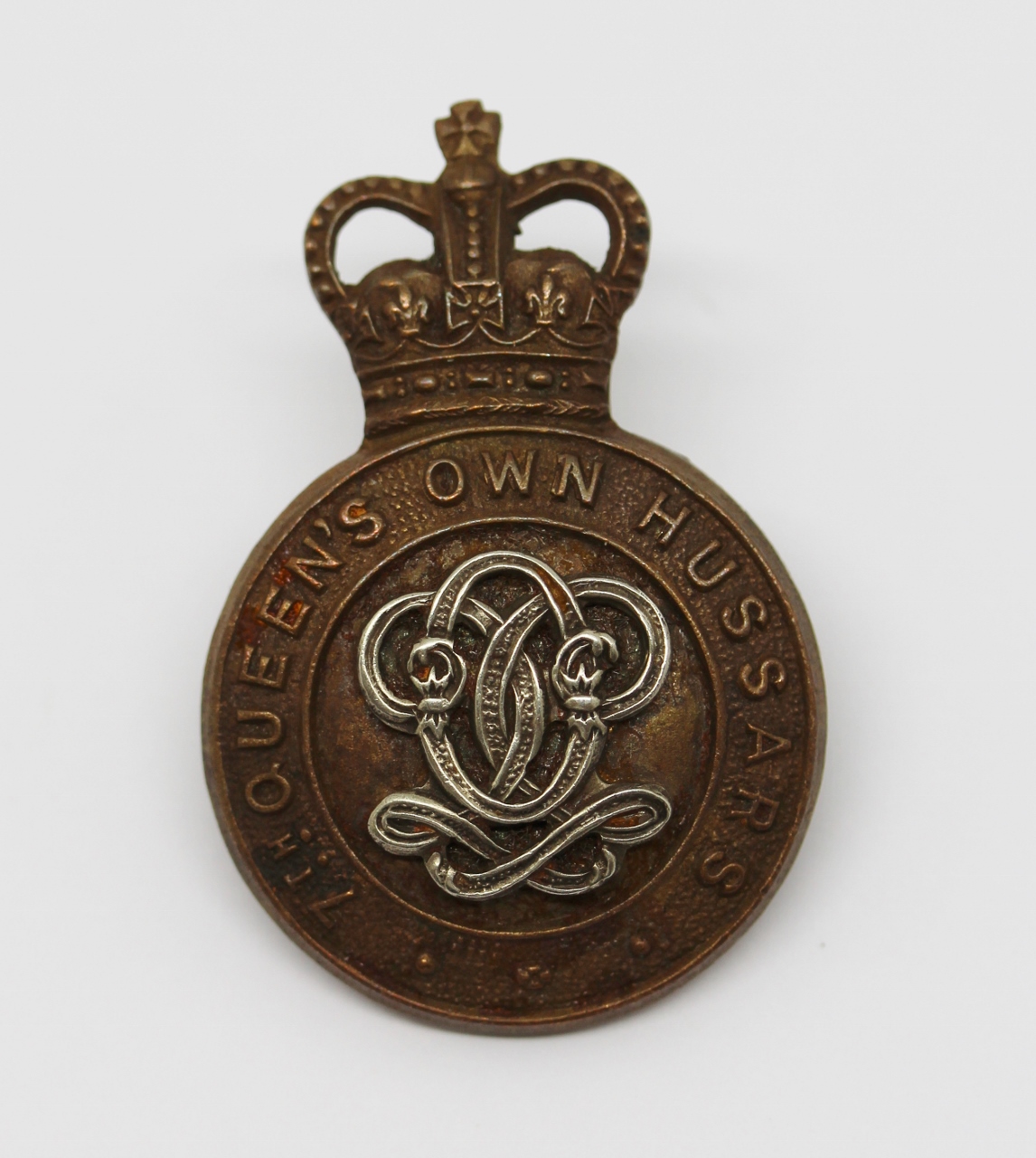 7th Queen's Own Hussars Cap Badge - Queen's Crown