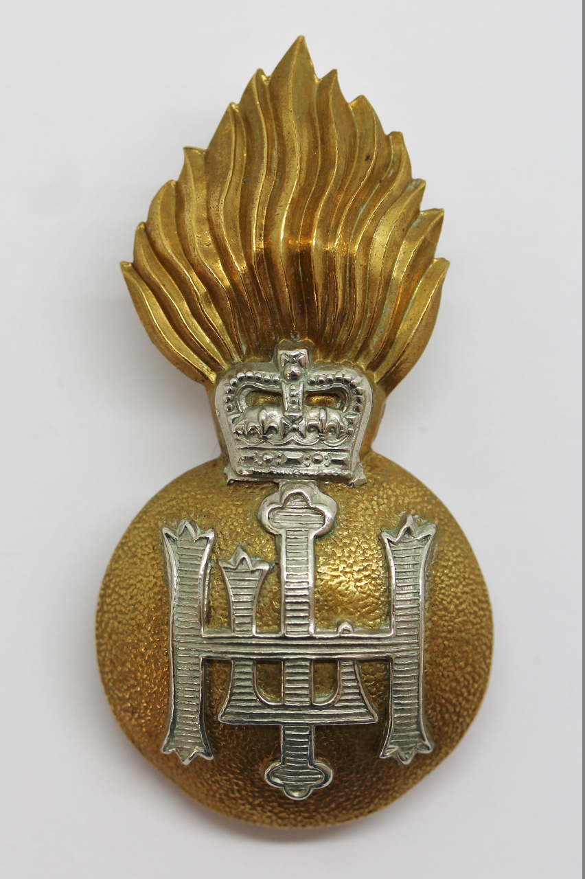 Royal Highland Fusiliers Bi-Metal Cap Badge - Queen's Crown