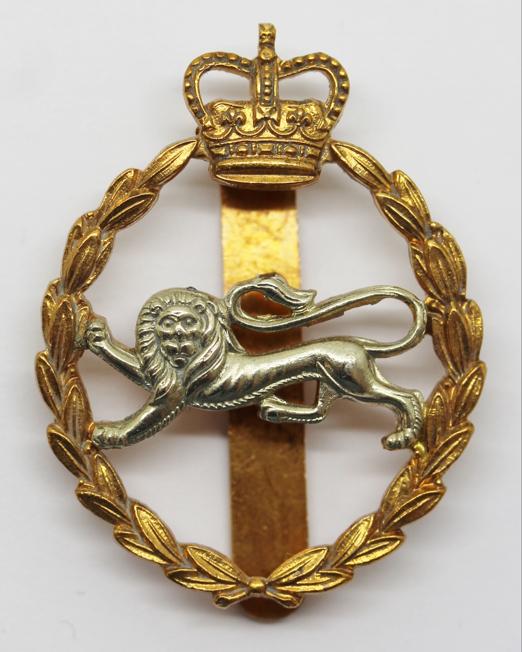 King's Own Royal Border Regiment Cap Badge - Queen's Crown