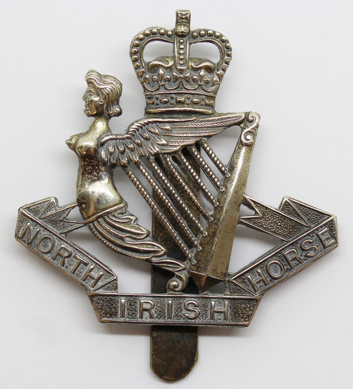 North Irish Horse Cap Badge - Queen's Crown