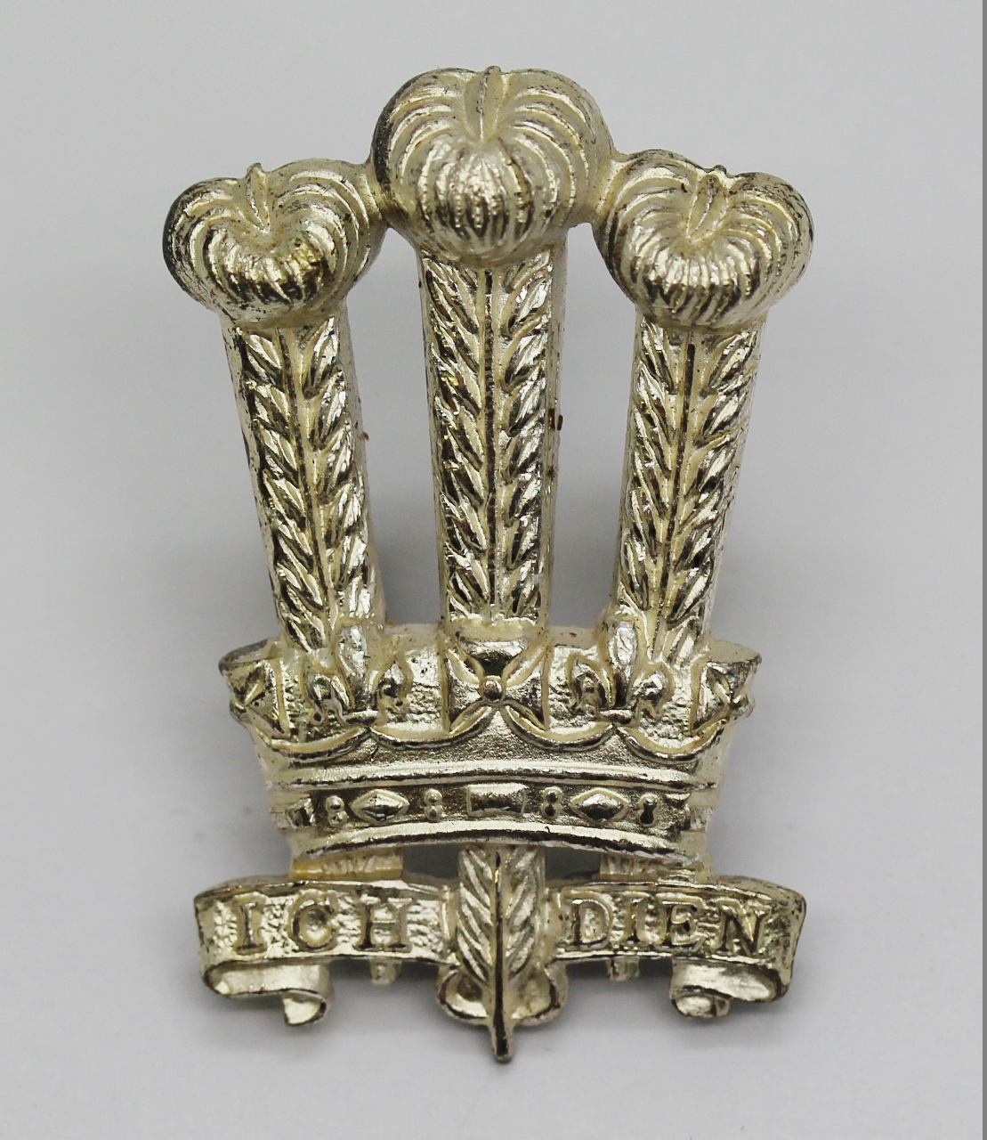 Welsh Brigade Officer's Silver Plated Cap Badge