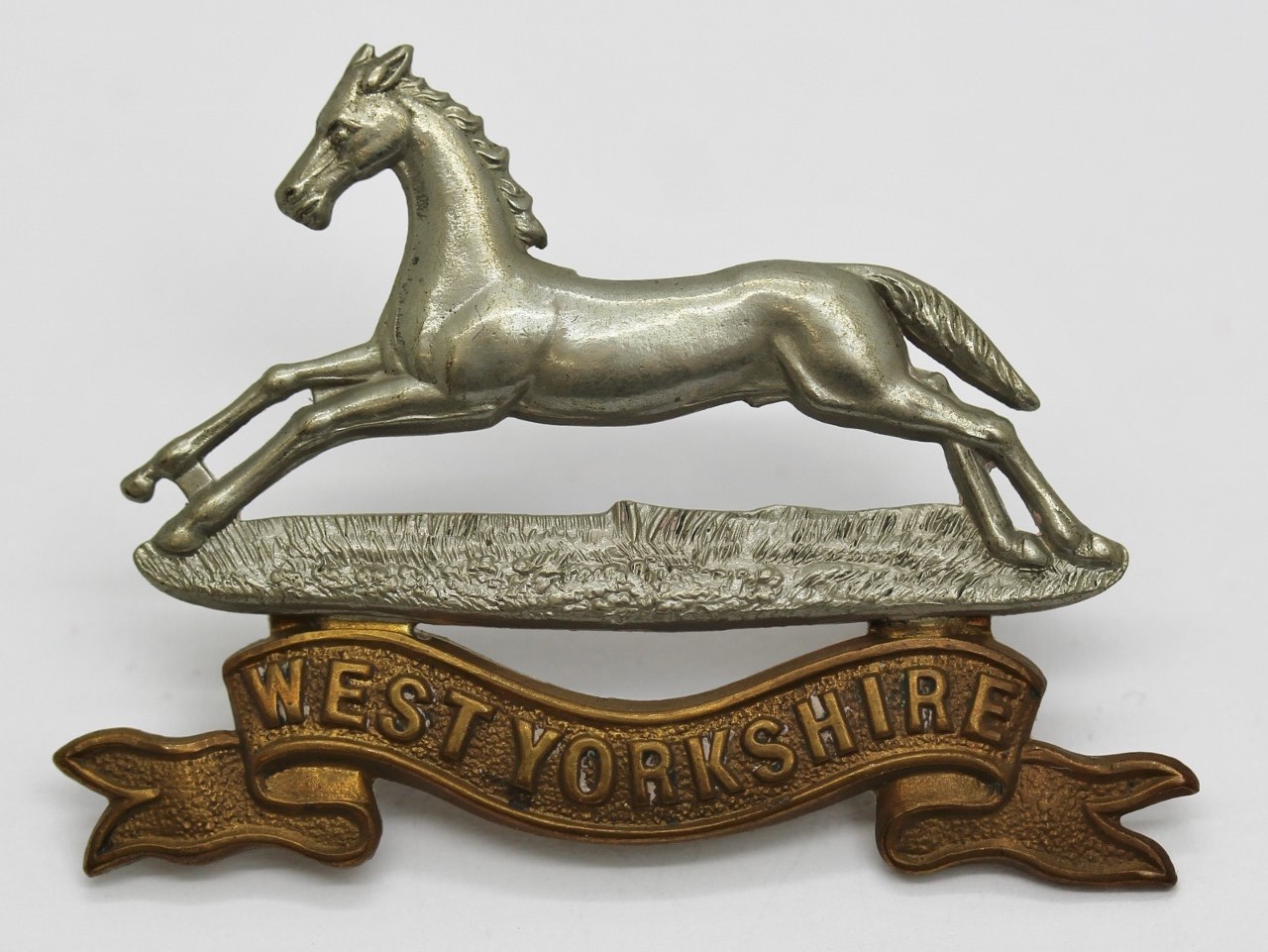 Victorian / Edwardian West Yorkshire Regiment Cap Badge