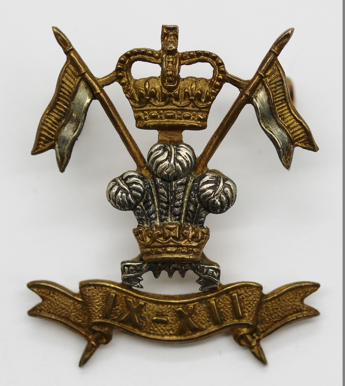 9th/12th Royal Lancers Officer's Cap Badge - Queen's Crown