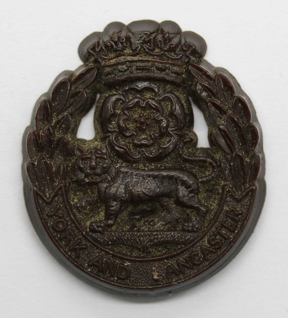 York & Lancaster Regiment WW2 Plastic Economy Cap Badge