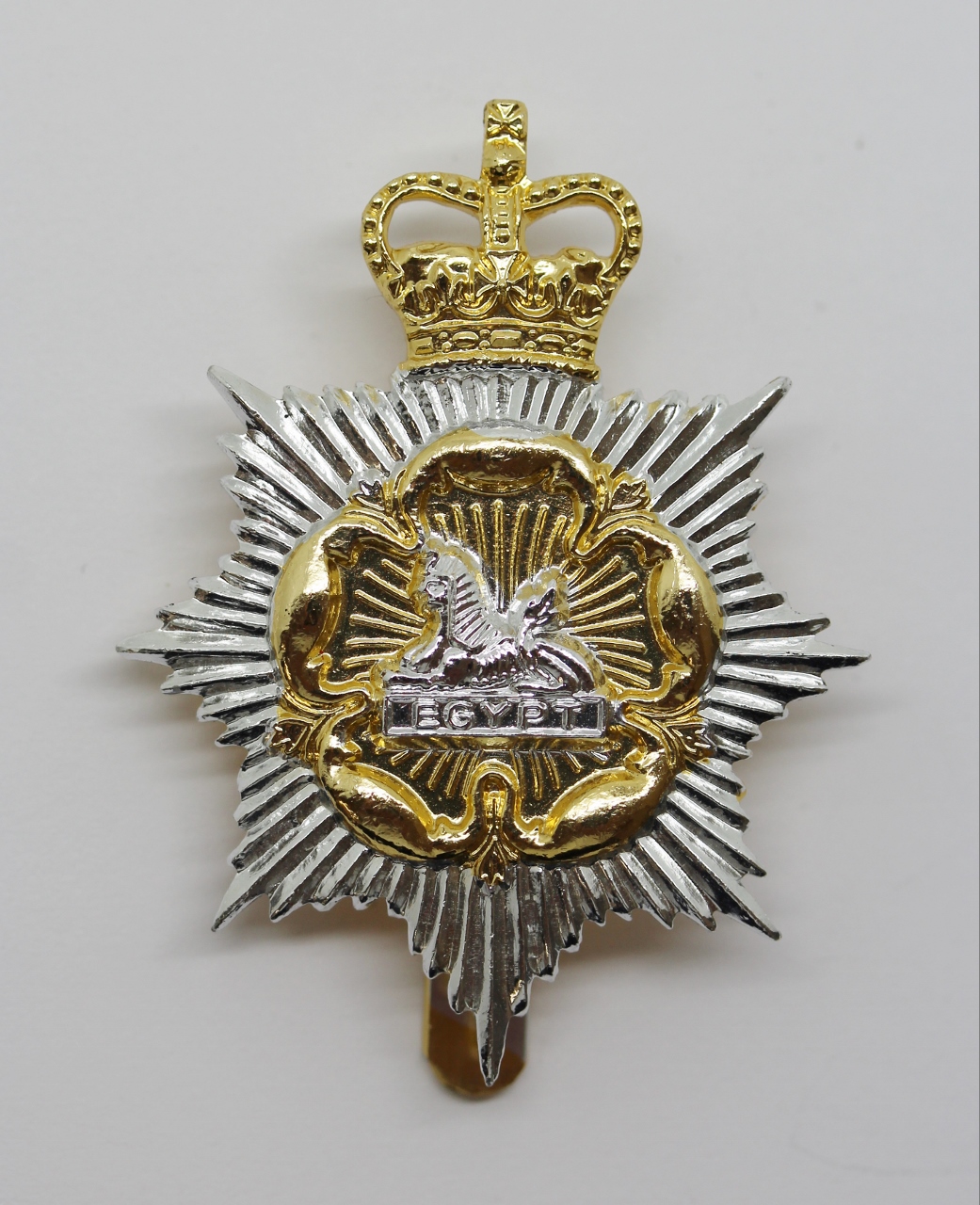 Gloucestershire & Hampshire Regiment Anodised (Staybrite) Cap Badge - Queen's Crown