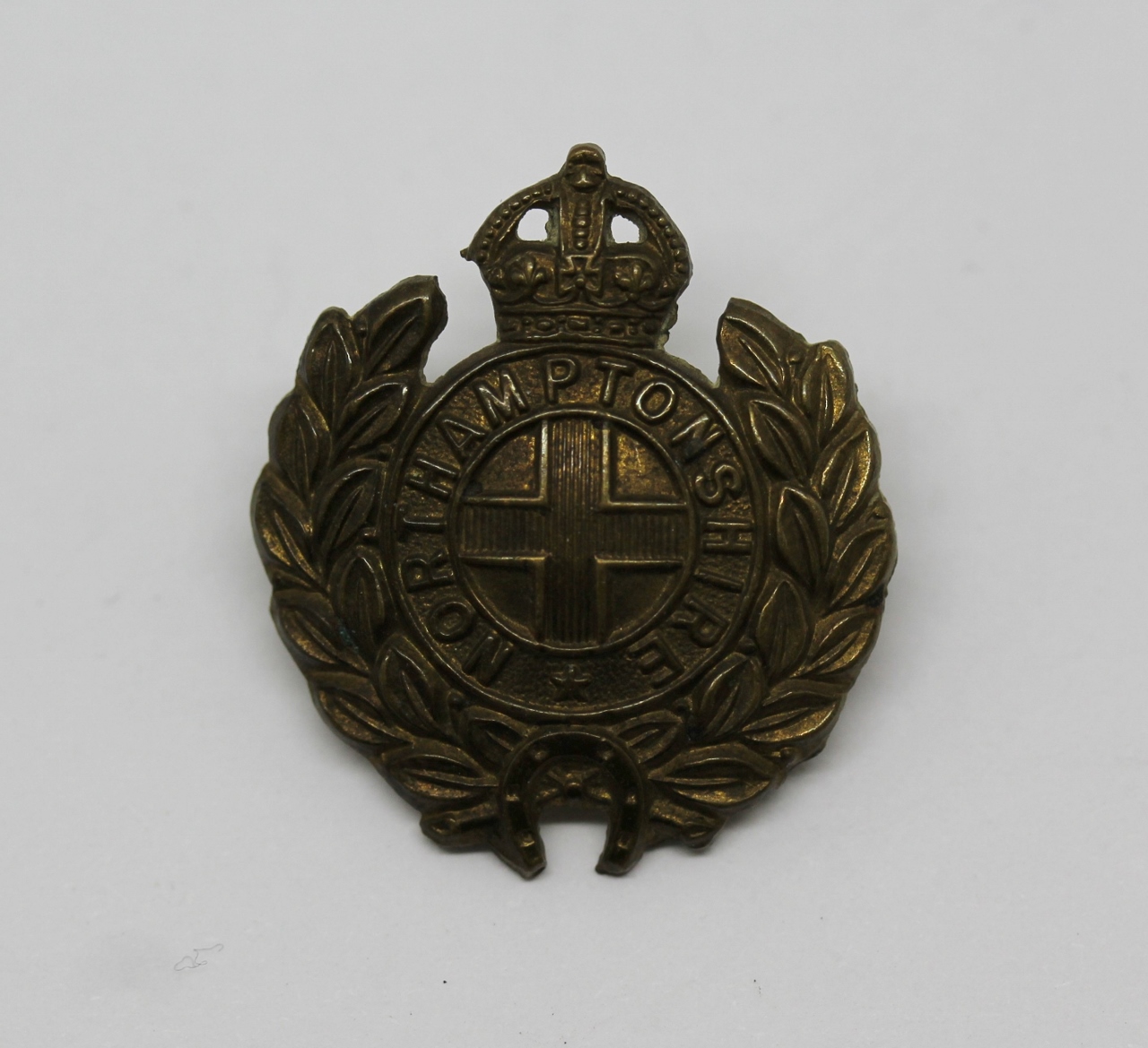 Northamptonshire Regiment Collar Badge - King's Crown