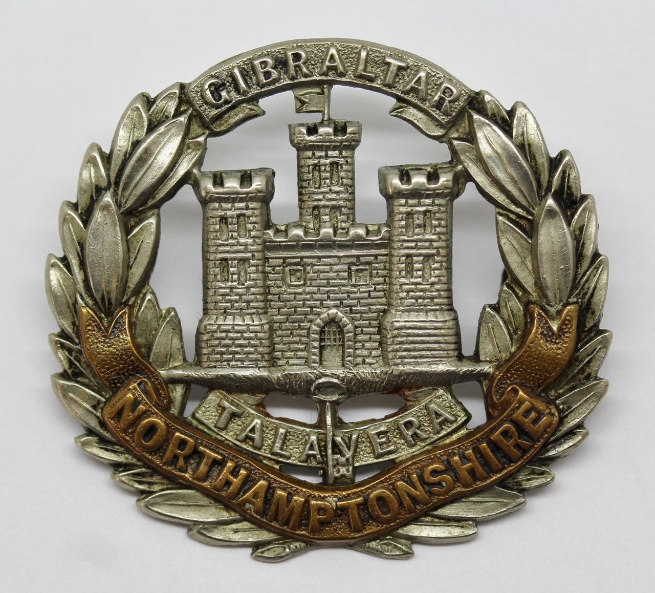 Victorian Northamptonshire Regiment Cap Badge