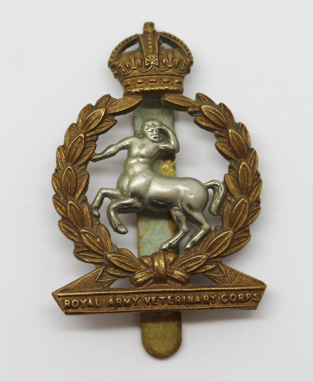 Royal Army Veterinary Corps (R.A.V.C.) Cap Badge - King's Crown