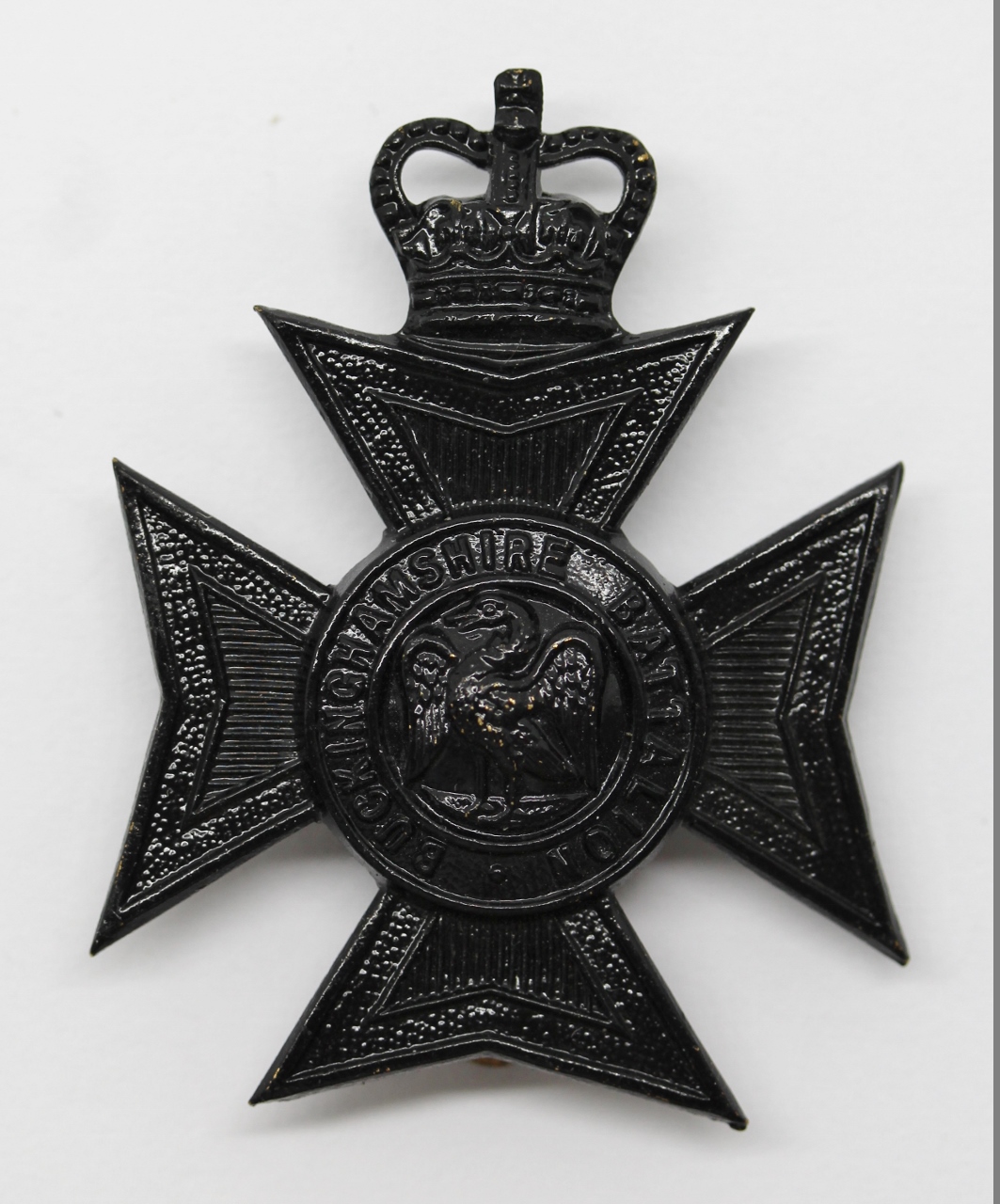 Buckinghamshire Battalion Cap Badge - Queen's Crown