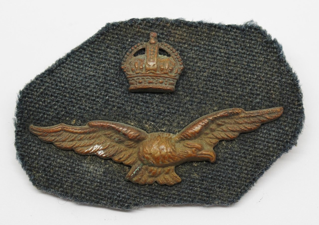 WW2 Royal Air Force (R.A.F.) Officer's Side Cap Badge