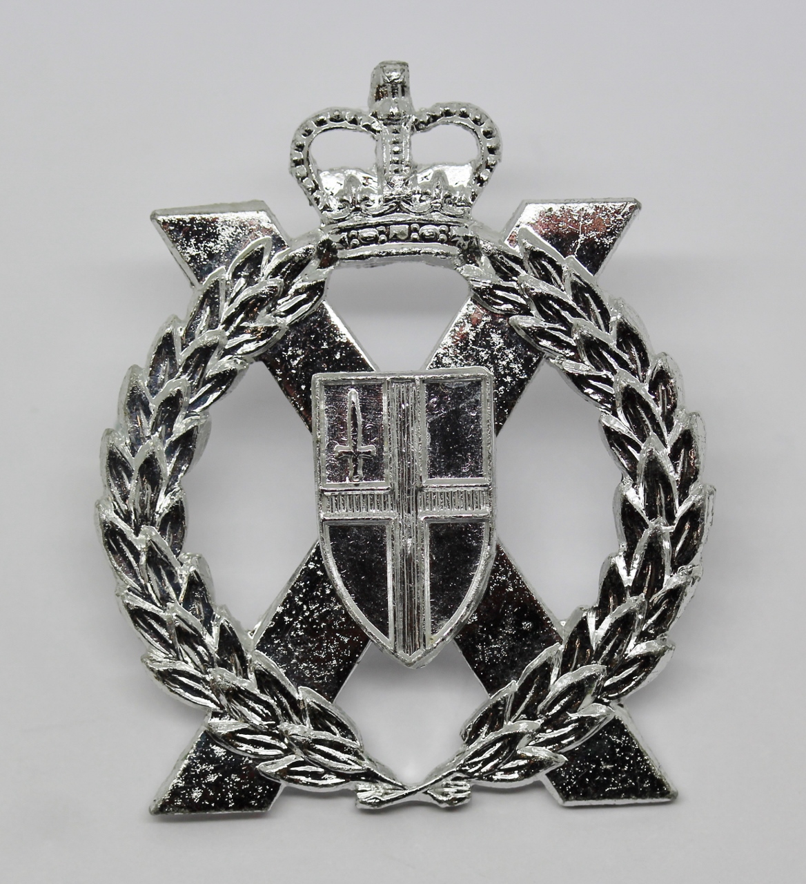 London Territorials Anodised (Staybrite) Cap Badge - Queen's Crown