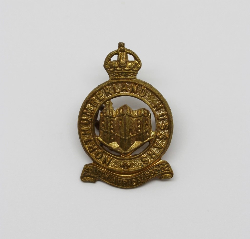 Northumberland Hussars Collar Badge - King's Crown