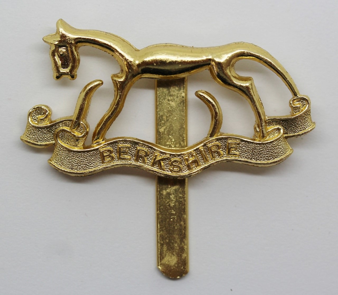 Berkshire Yeomanry Anodised (Staybrite) Cap Badge