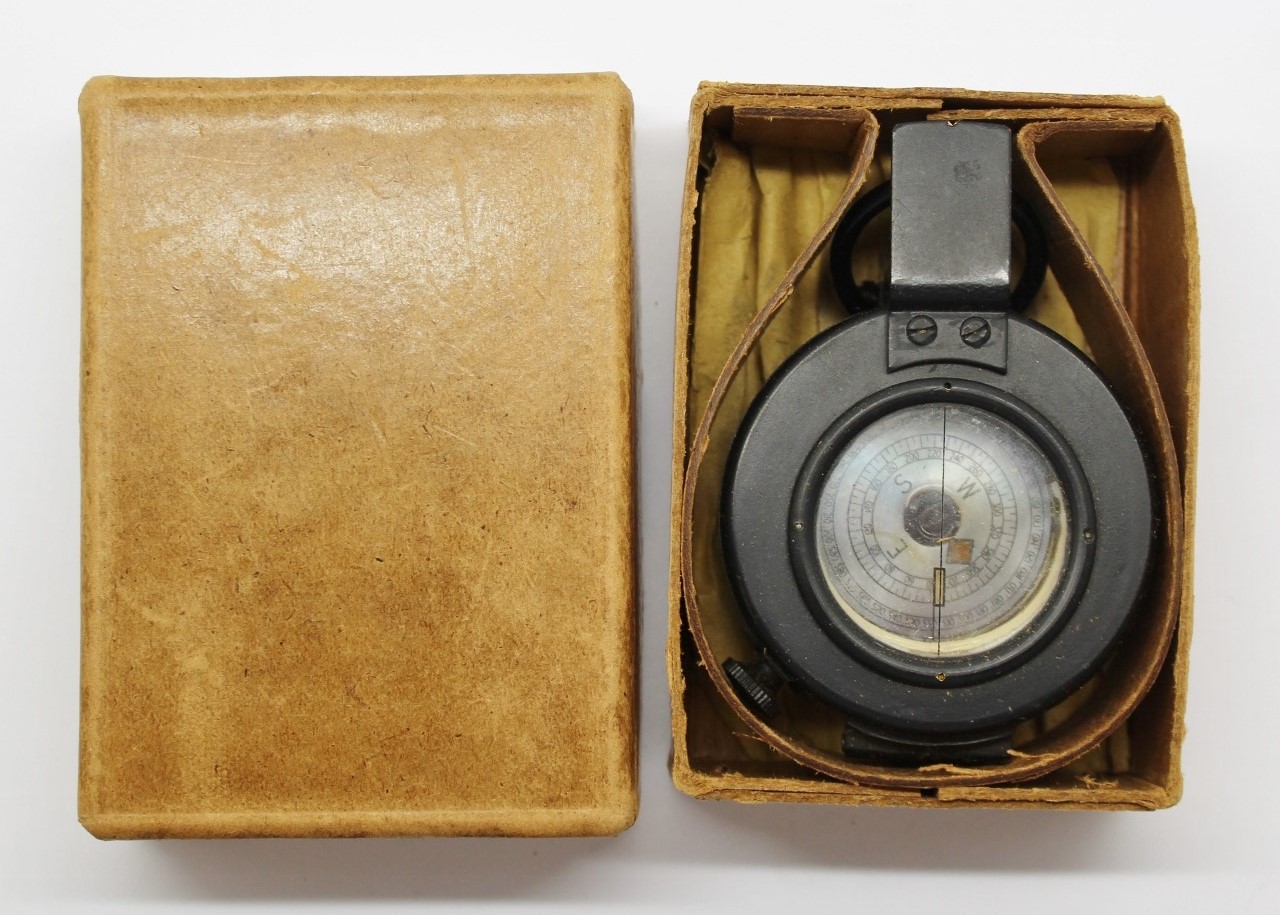 WW2 1940 Dated Mk.III Military Compass - T.G. Co. Ltd
