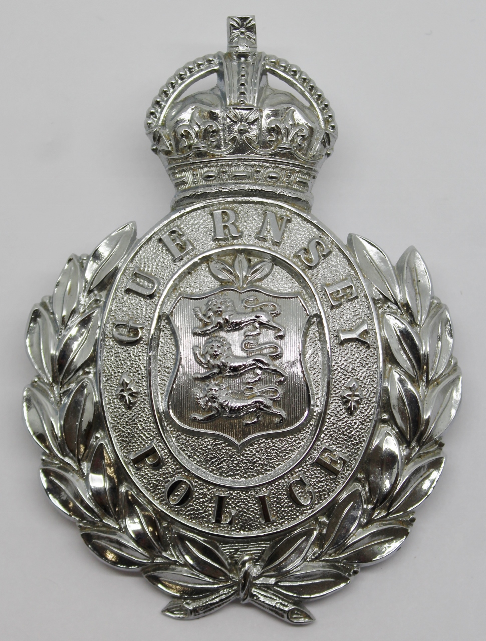 Guernsey Police Wreath Helmet Plate - Kings Crown