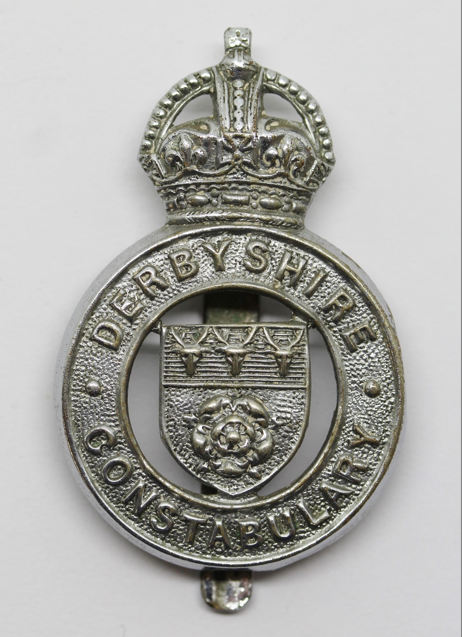 Derbyshire Constabulary Cap Badge - King's Crown