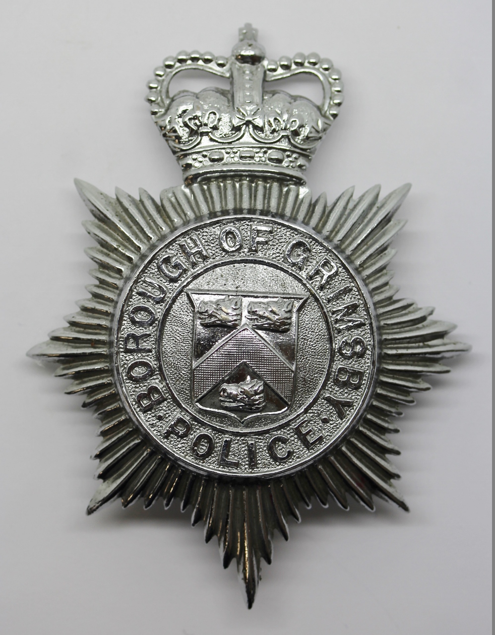 Grimsby Borough Police Helmet Plate - Queen's Crown