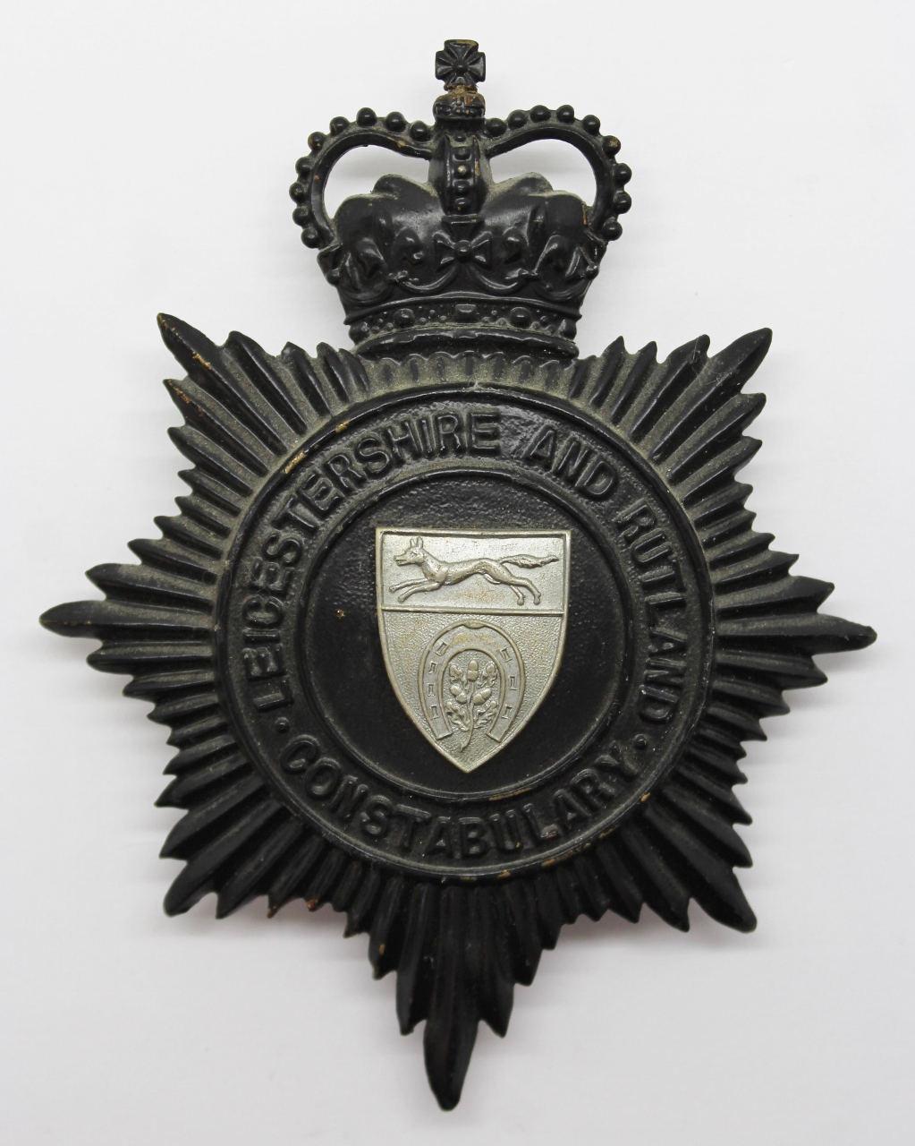 Leicestershire and Rutland Constabulary Night Helmet Plate - Queen's Crown