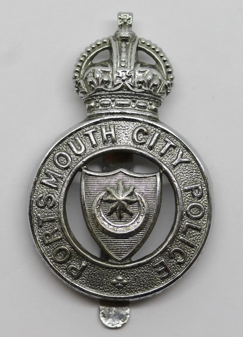 Portsmouth City Police Cap Badge - King's Crown