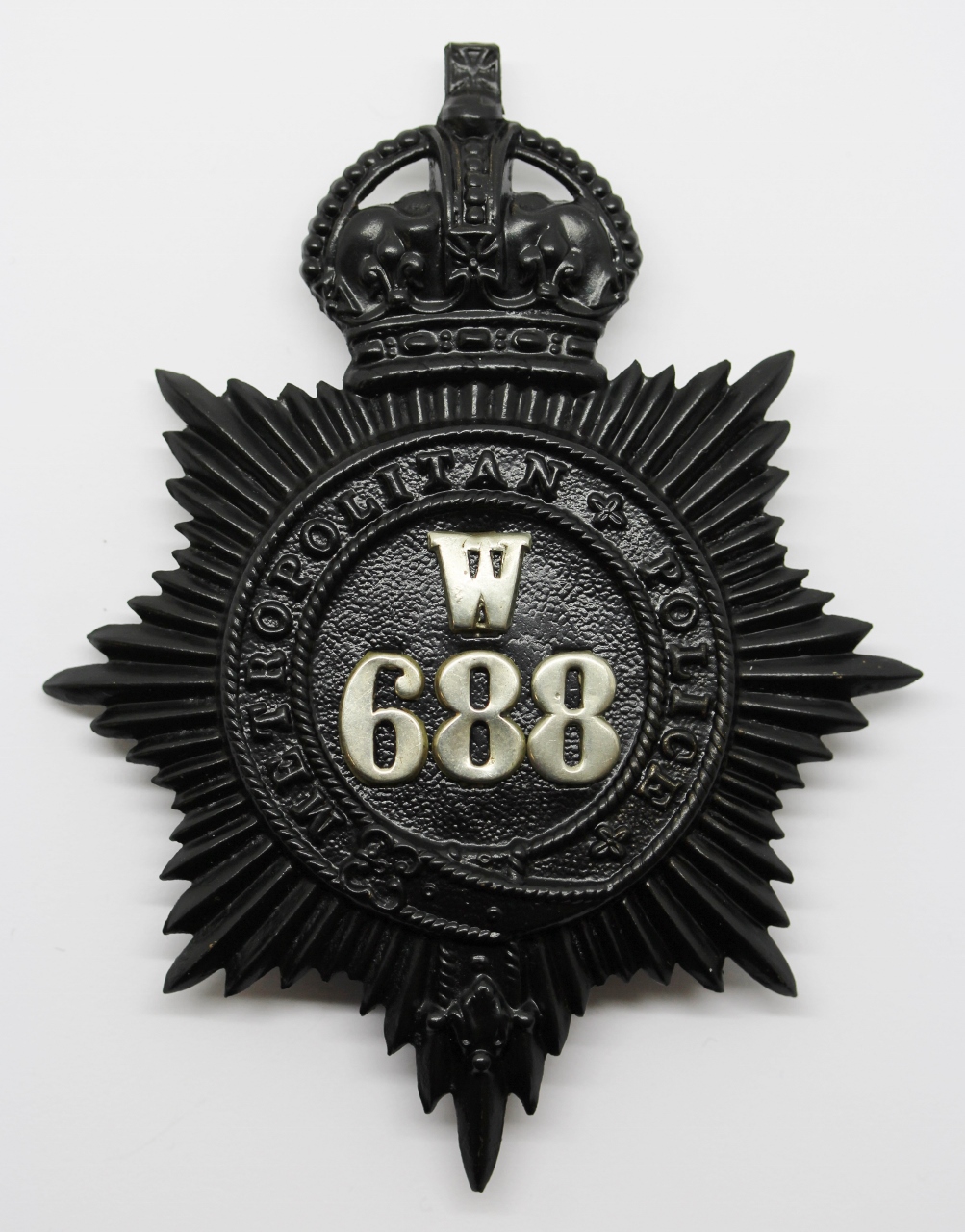 Metropolitan Police 'W' Division (Clapham) Helmet Plate - King's Crown