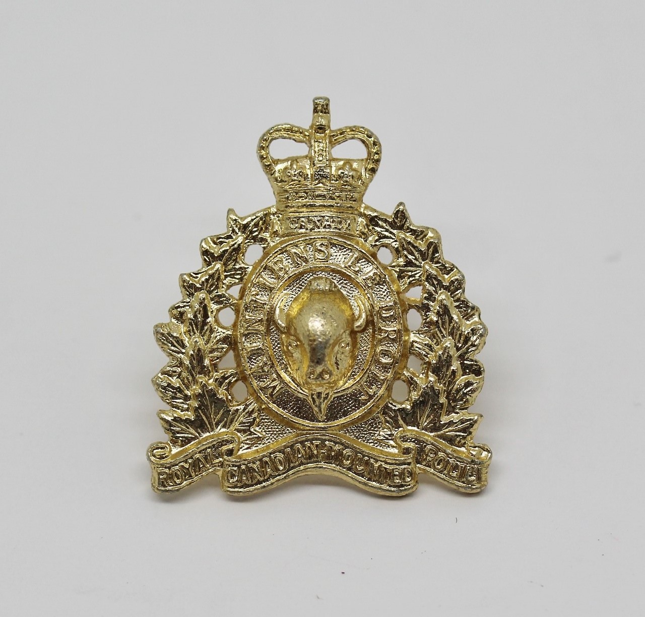 Royal Canadian Mounted Police Anodised (Staybrite) Collar Badge - Queen's Crown