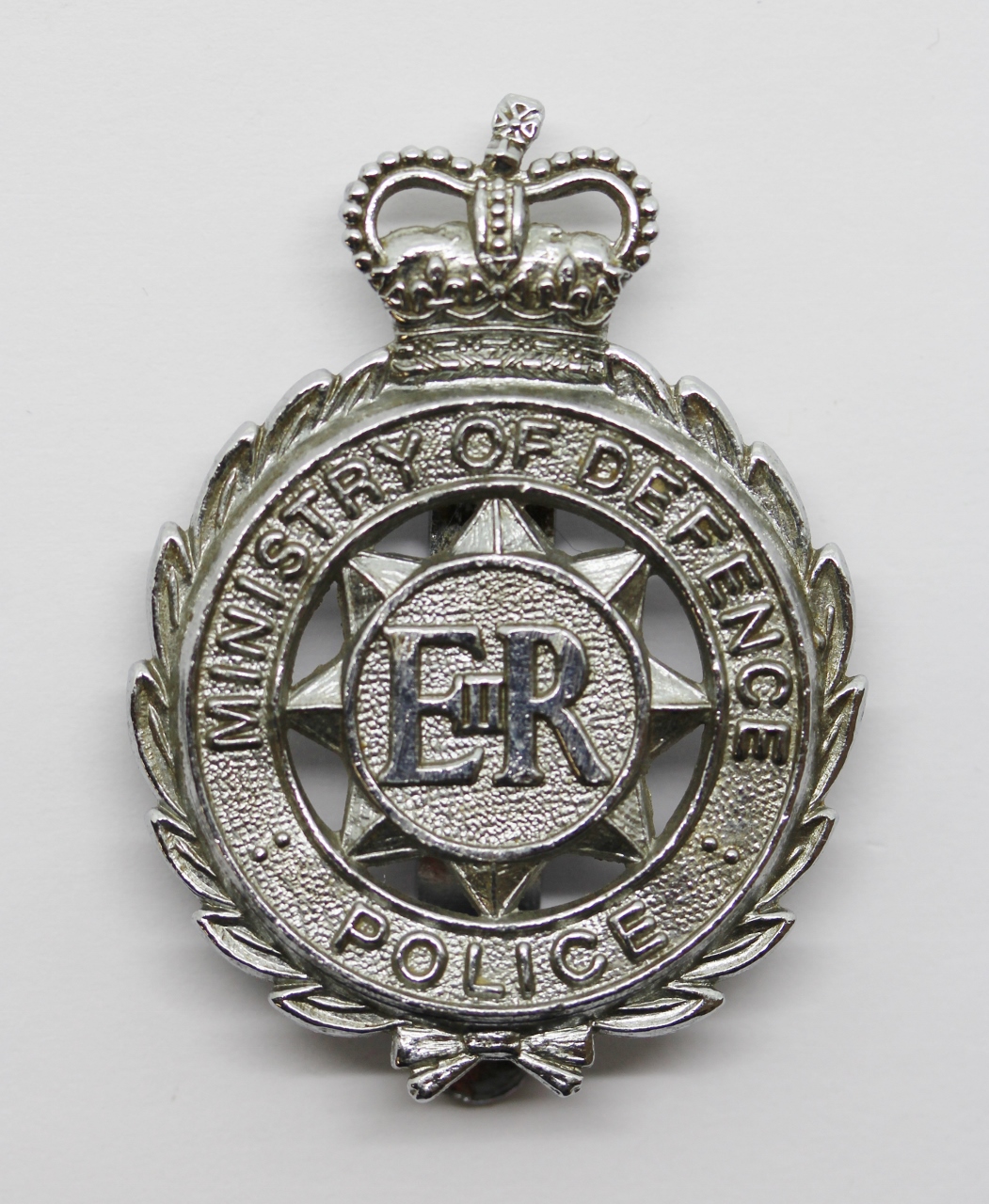 Ministry of Defence Police Cap Badge - Queen's Crown