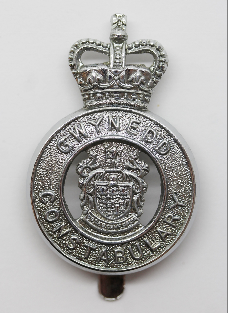 Gwynedd Constabulary Cap Badge - Queen's Crown