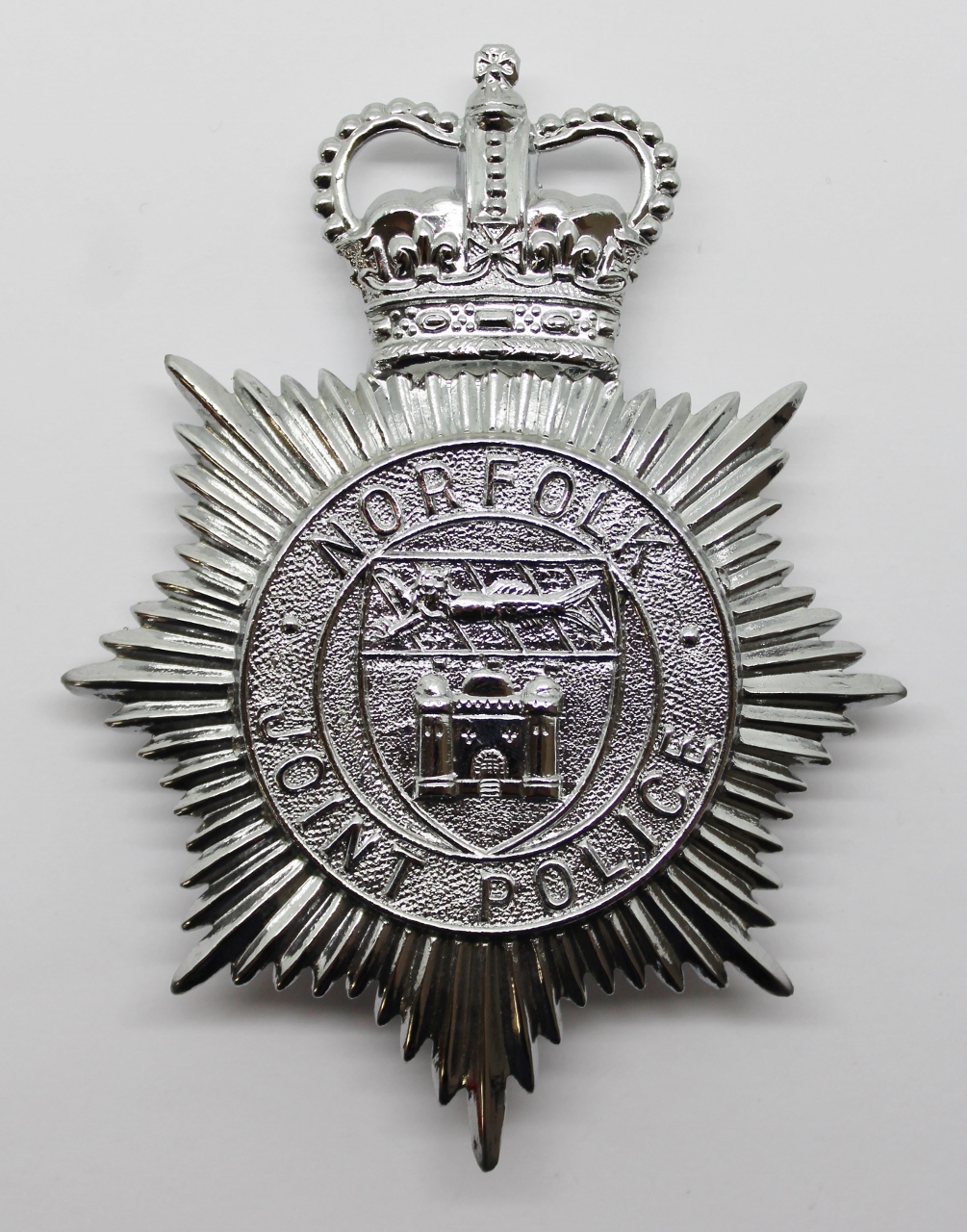 Norfolk Joint Police Helmet Plate - Queen's Crown