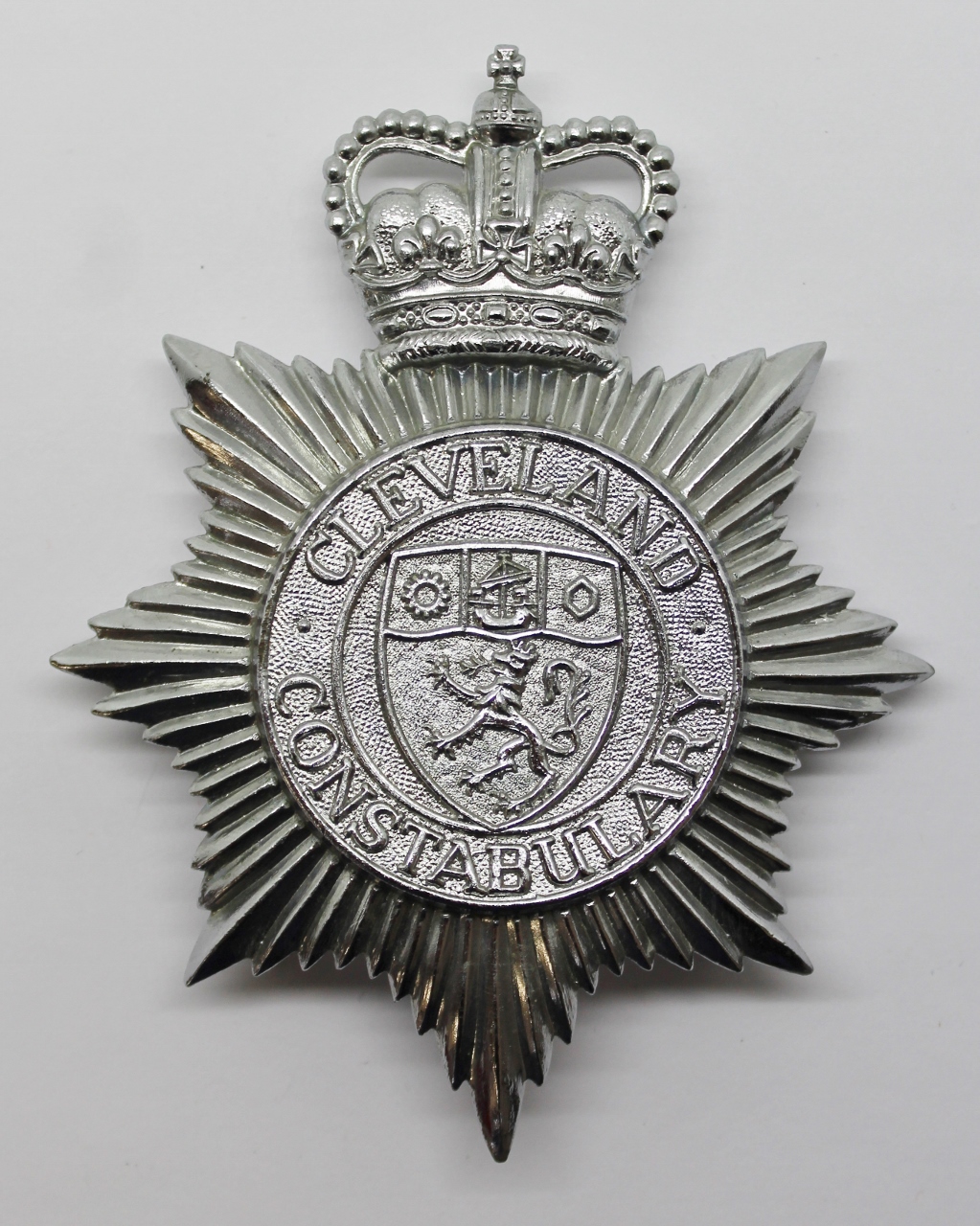 Cleveland Constabulary Helmet Plate - Queen's Crown (COA Centre)