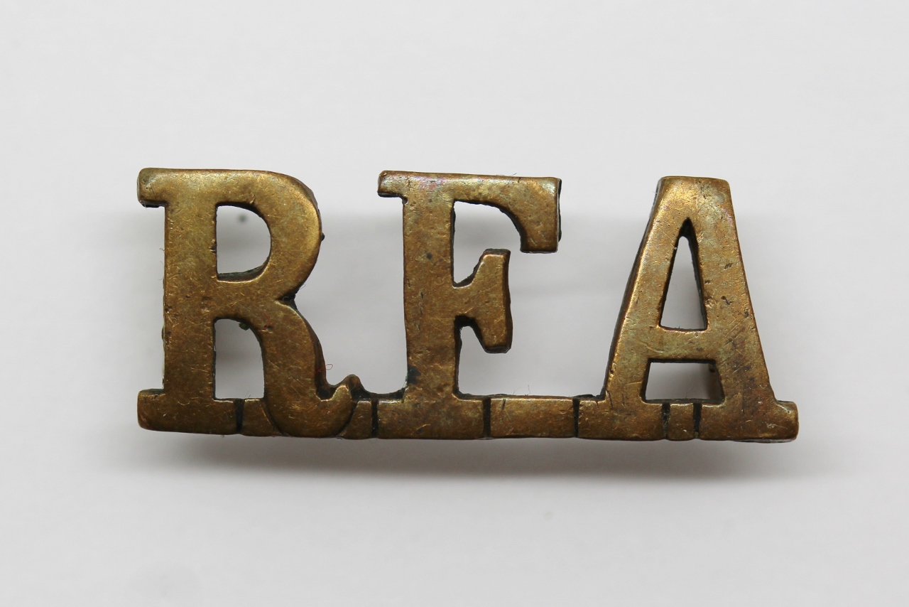 Royal Field Artillery (R.F.A.) Officer's Shoulder Title